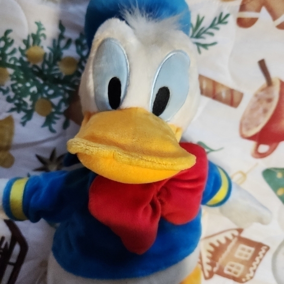 Minnie and Donald plush - Picture 2 of 9